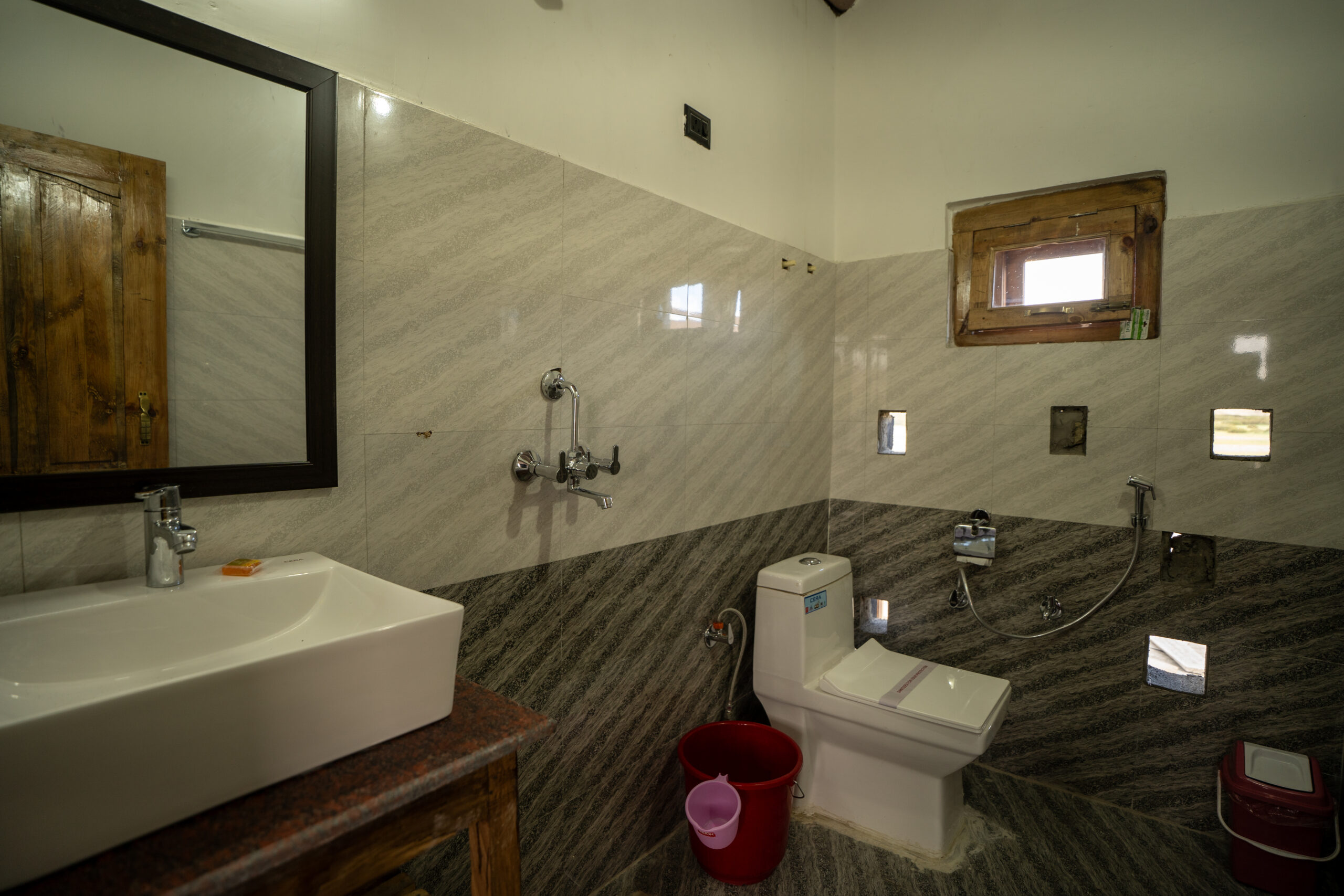 Ladakh Hotel