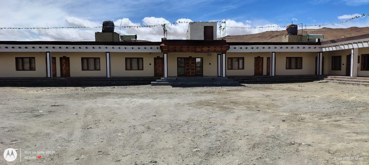 Ladakh Hotel